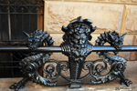 A beautiful pattern on this baluster