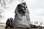 This Sphinx turns its back to the Thames and impresses the walkers