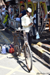 Mumbai - Un Dabbawallah, un distributeur de repas