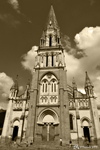 Basilique Saint-Nicolas, construite entre 1844 et 1869, immortalisée en N&B